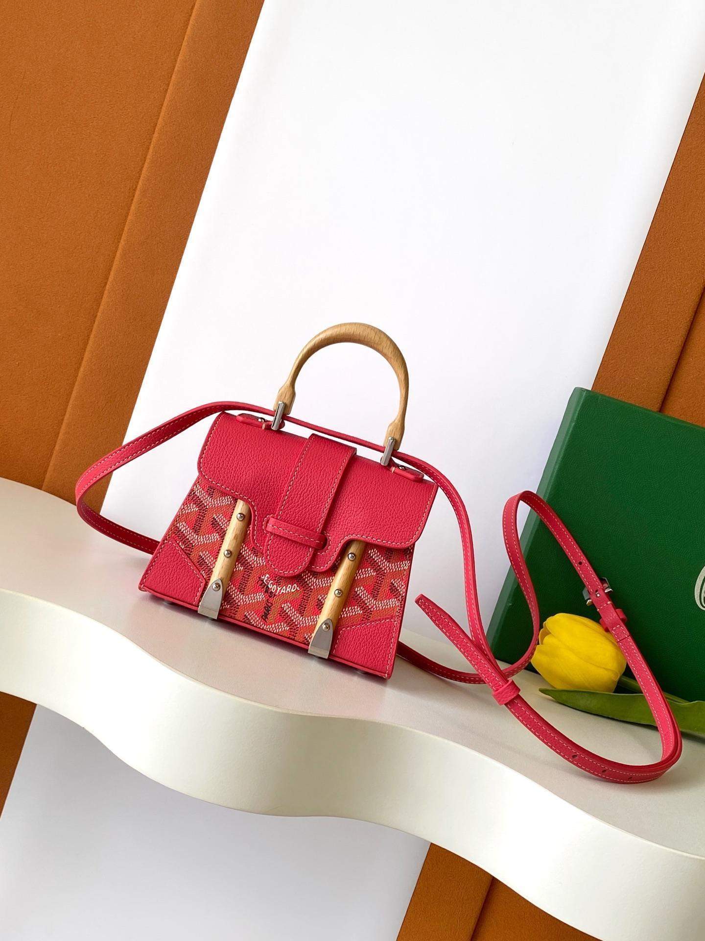 Luxury Replica Goyard Saigon Structure Nano Bag