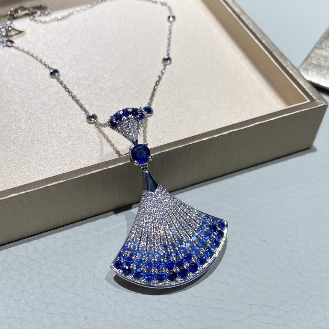 Mirror Quality Bvlgari Divas Dream Replica Necklace - Image 4