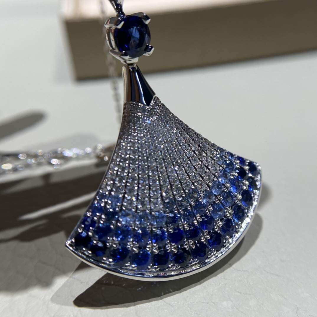 Mirror Quality Bvlgari Divas Dream Replica Necklace - Image 6