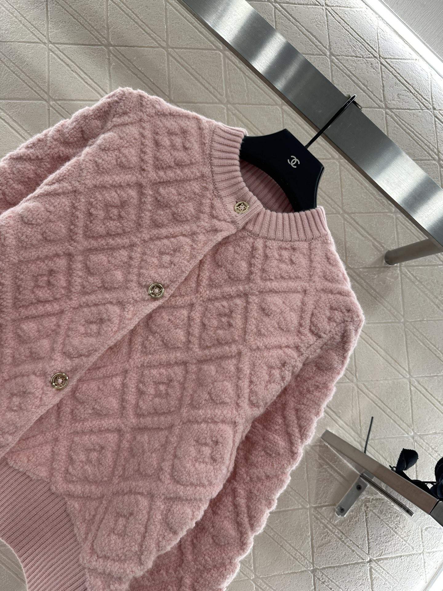 Copy Louis Vuitton Monogram Toweling Replica Cardigan - Image 4