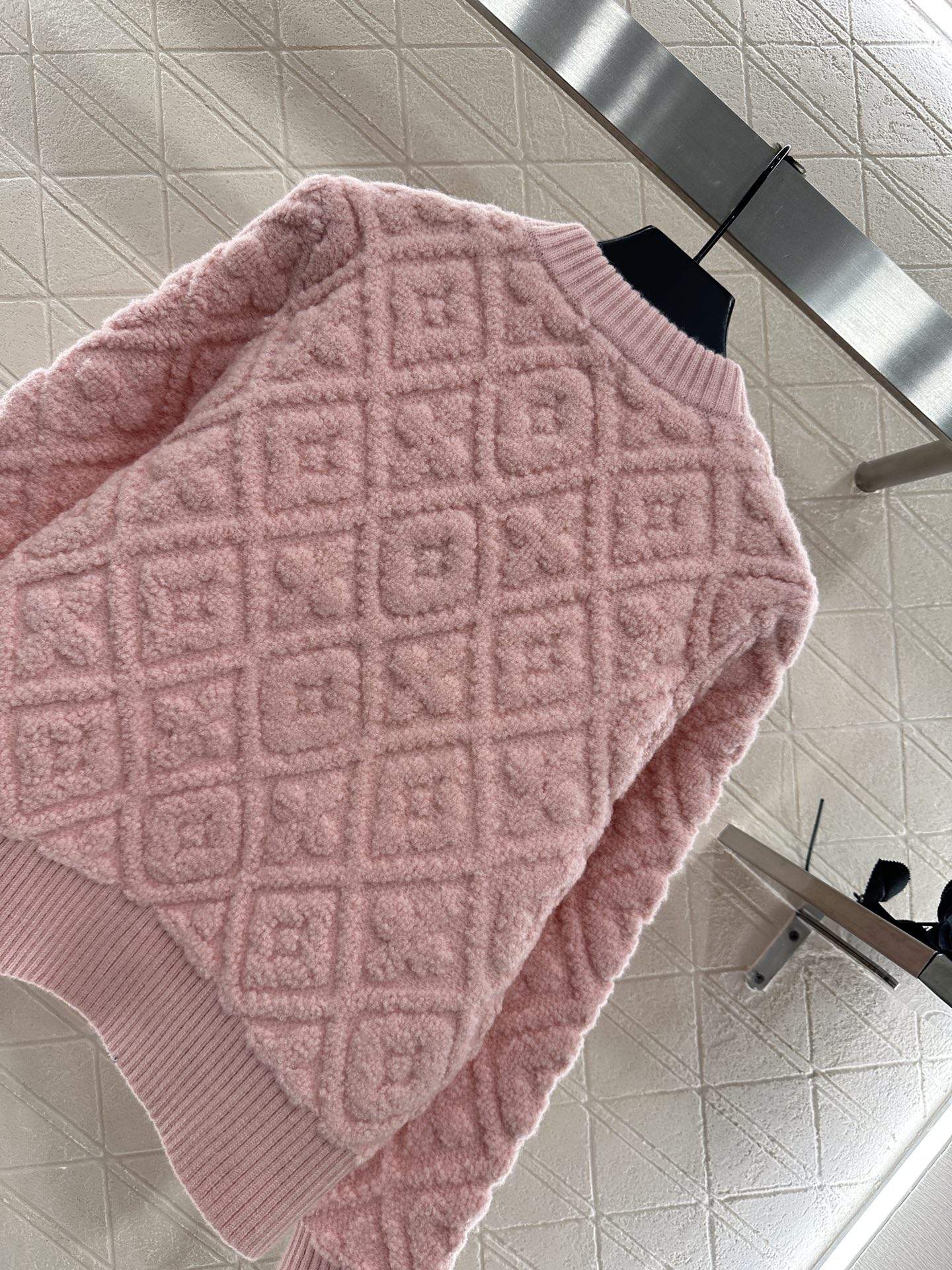 Copy Louis Vuitton Monogram Toweling Replica Cardigan - Image 6