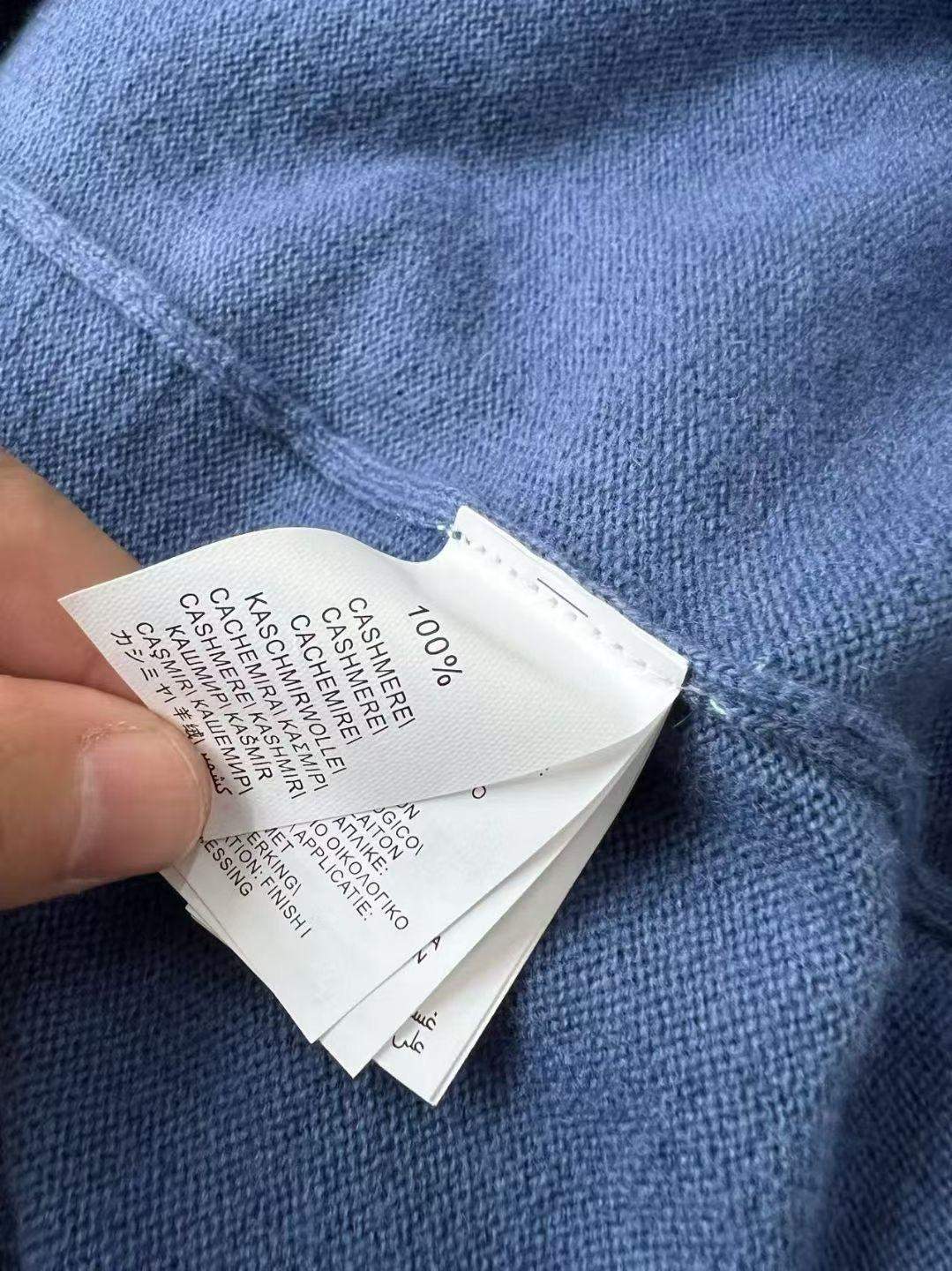 Superior Brunello Cucinelli Cashmere Replica Sweater With Half Zip - Image 12