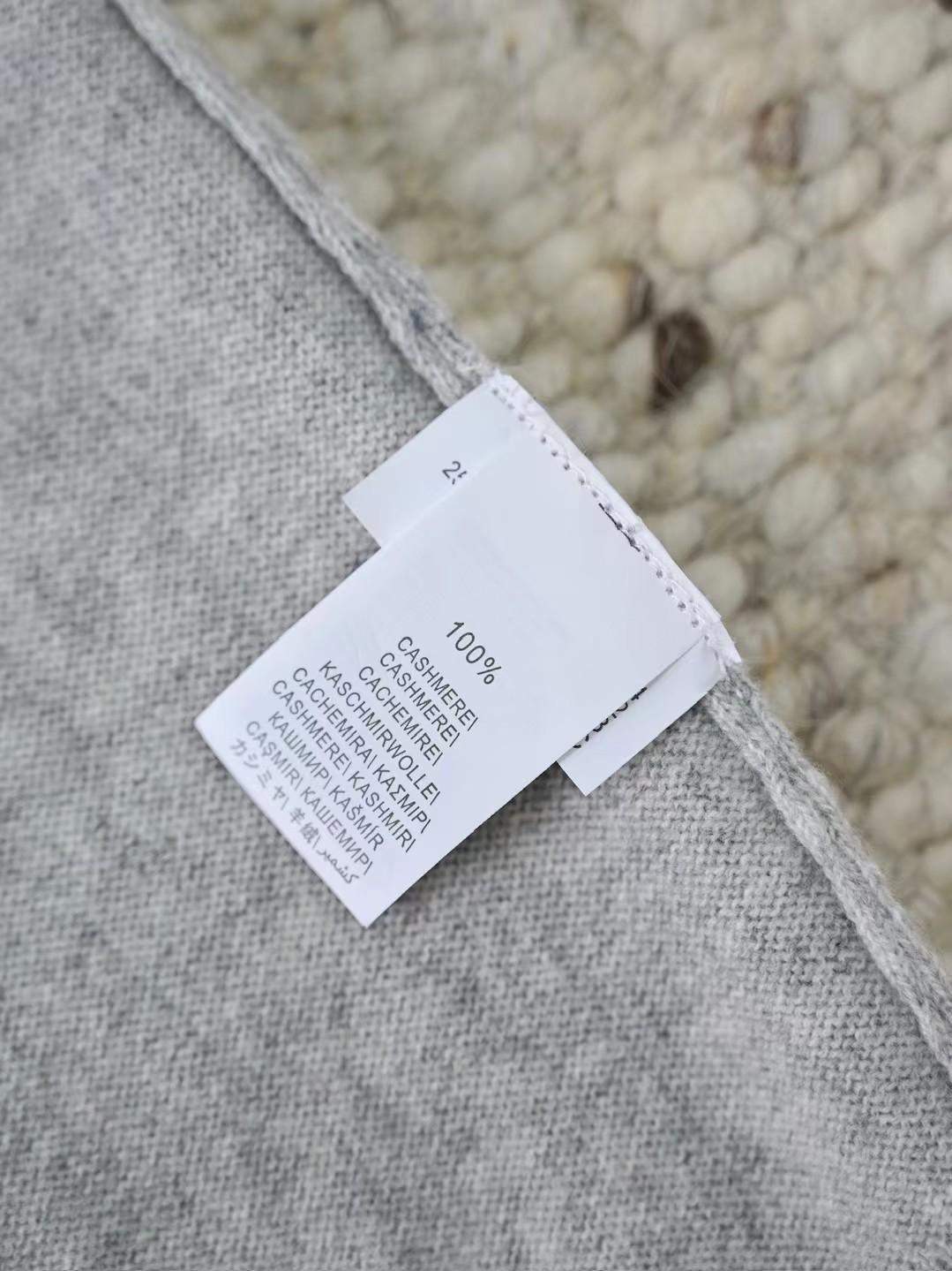 Supreme Brunello Cucinelli Cashmere Knit Replica Polo Shirt - Image 6