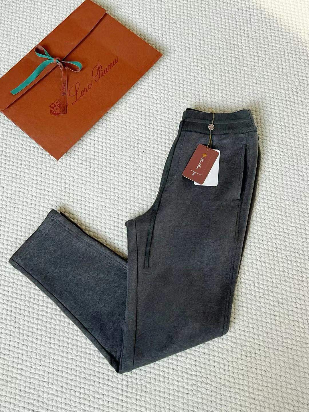 Mirror Quality Loro Piana Knitwear Replica Set - Image 9