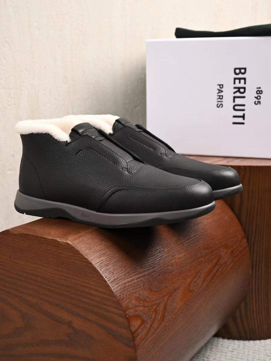 Mirror Quality Berluti Echappee Suede Replica Slip On - Image 3