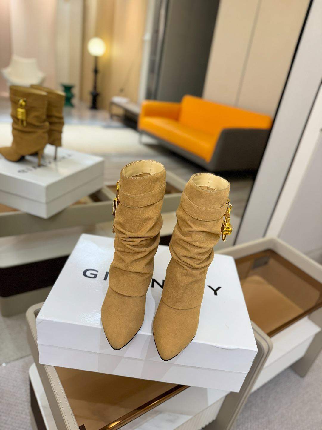 Deluxe Givenchy Shark Lock Stiletto Replica Ankle Boots In Suede - Image 2