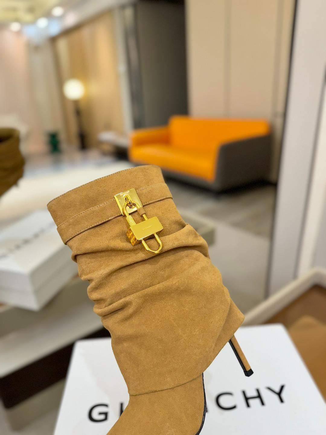 Deluxe Givenchy Shark Lock Stiletto Replica Ankle Boots In Suede - Image 9