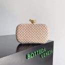 Mirror Quality Bottega Veneta Replica Knot - Light Pink