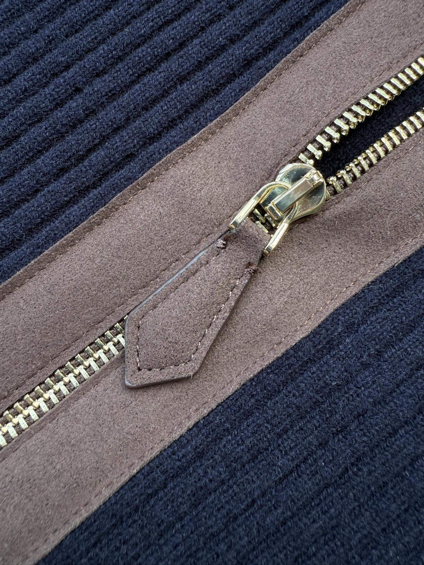 Luxury Replica Miu Miu Cashmere And Leather Zipper Cardigan - Image 5