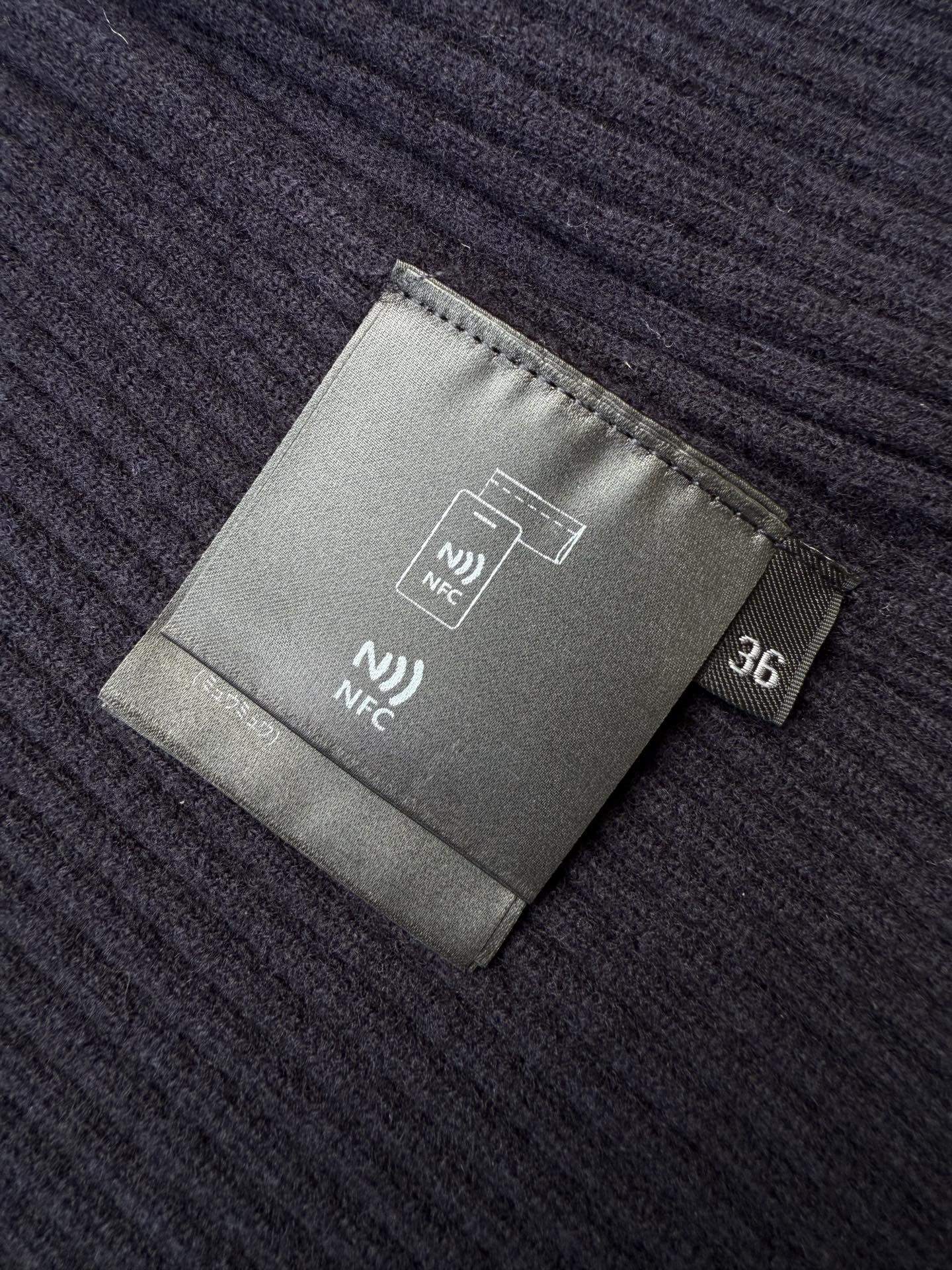 Luxury Replica Miu Miu Cashmere And Leather Zipper Cardigan - Image 8