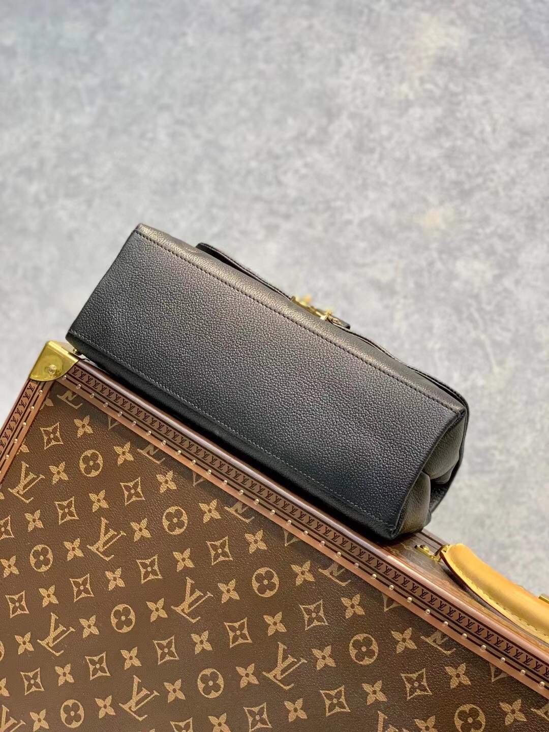 Elite Louis Vuitton Madeleine MM Replica Bag - Image 4
