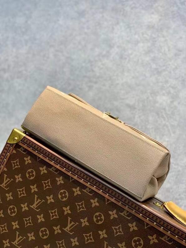 Deluxe Louis Vuitton Madeleine MM Replica Bag - Image 4