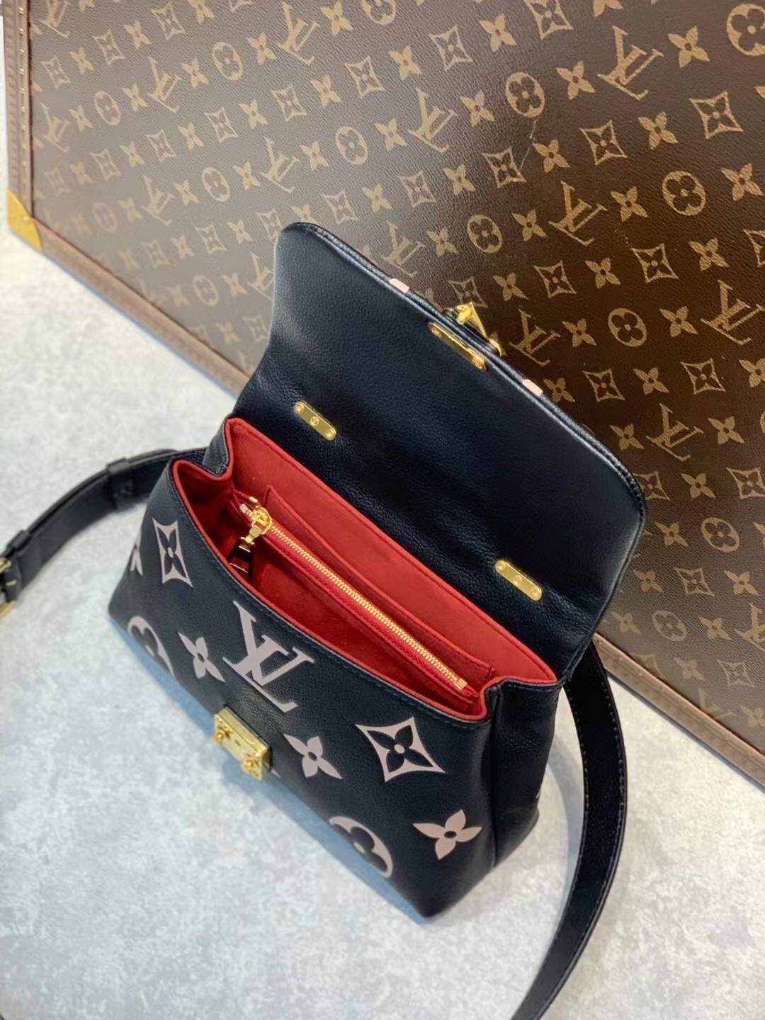 Exact Copy Louis Vuitton Madeleine BB Replica Bag - Image 5
