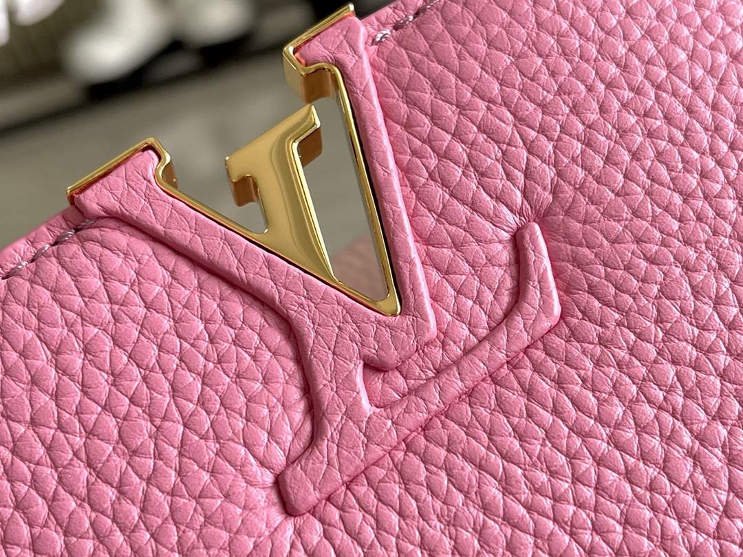 Copy Louis Vuitton Capucines BB Replica Bag - Image 5