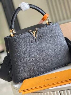 Superior Louis Vuitton Capucines BB Replica Bag