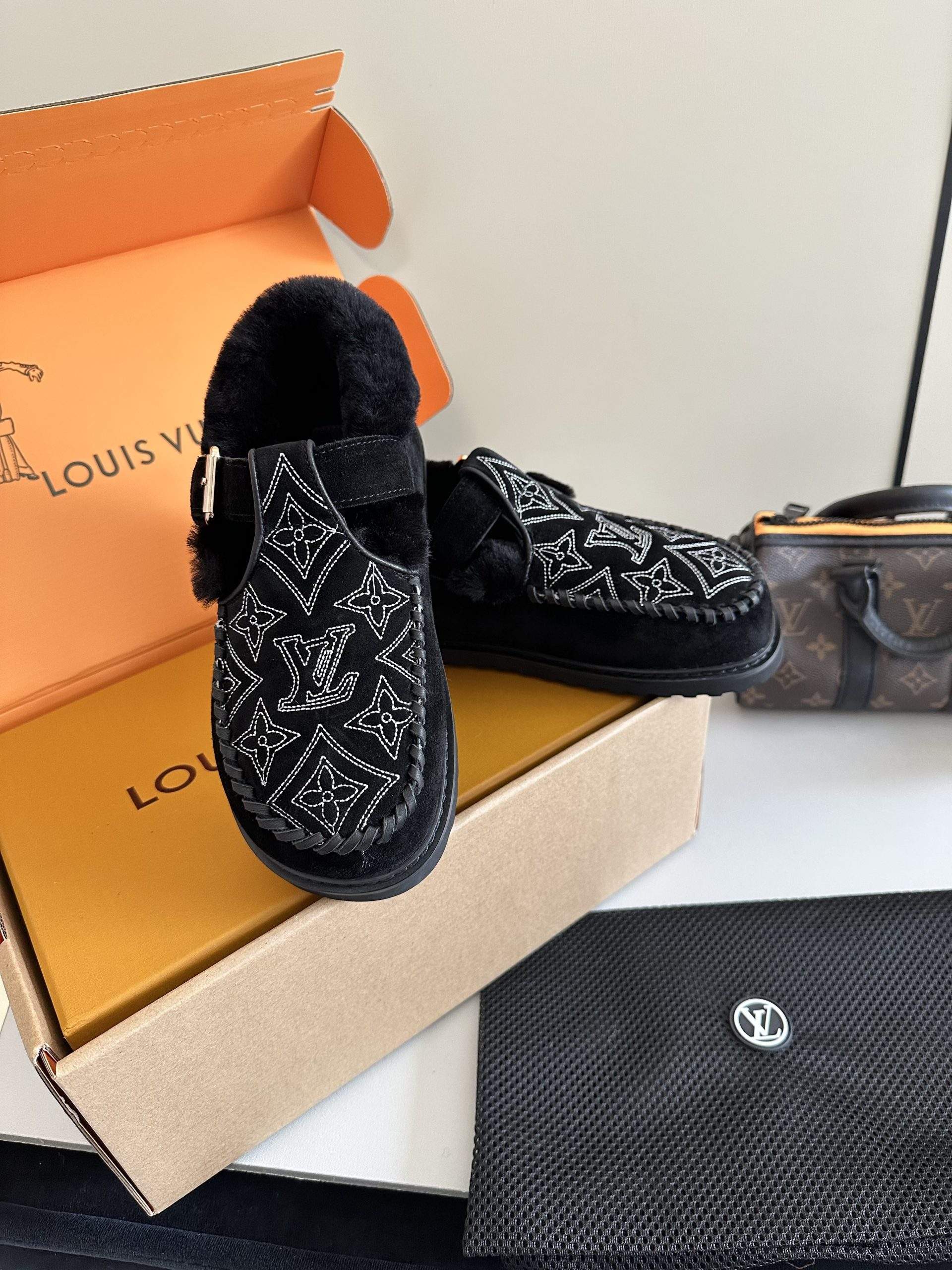 Deluxe Louis Vuiton Colorado Comfort Replica Mary Jane - Image 3