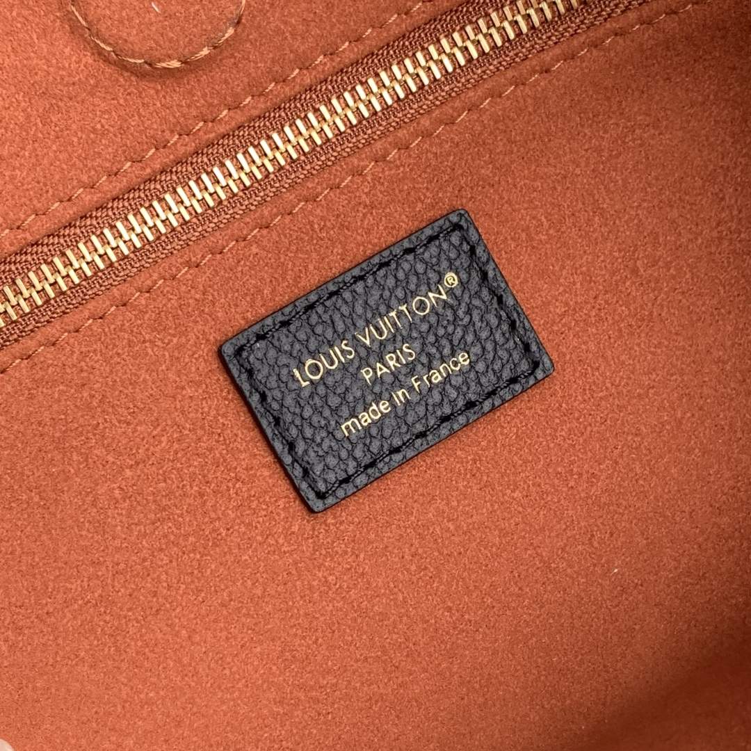 Supreme Louis Vuitton Anytime PM Replica Bag - Image 9