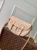 Luxury Replica Louis Vuitton Escape