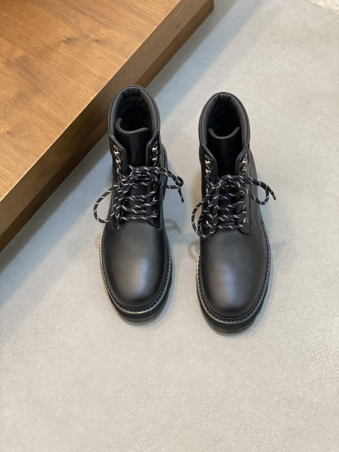 Superior Moncler Peka Lace-Up Leather Replica Boots - Image 2