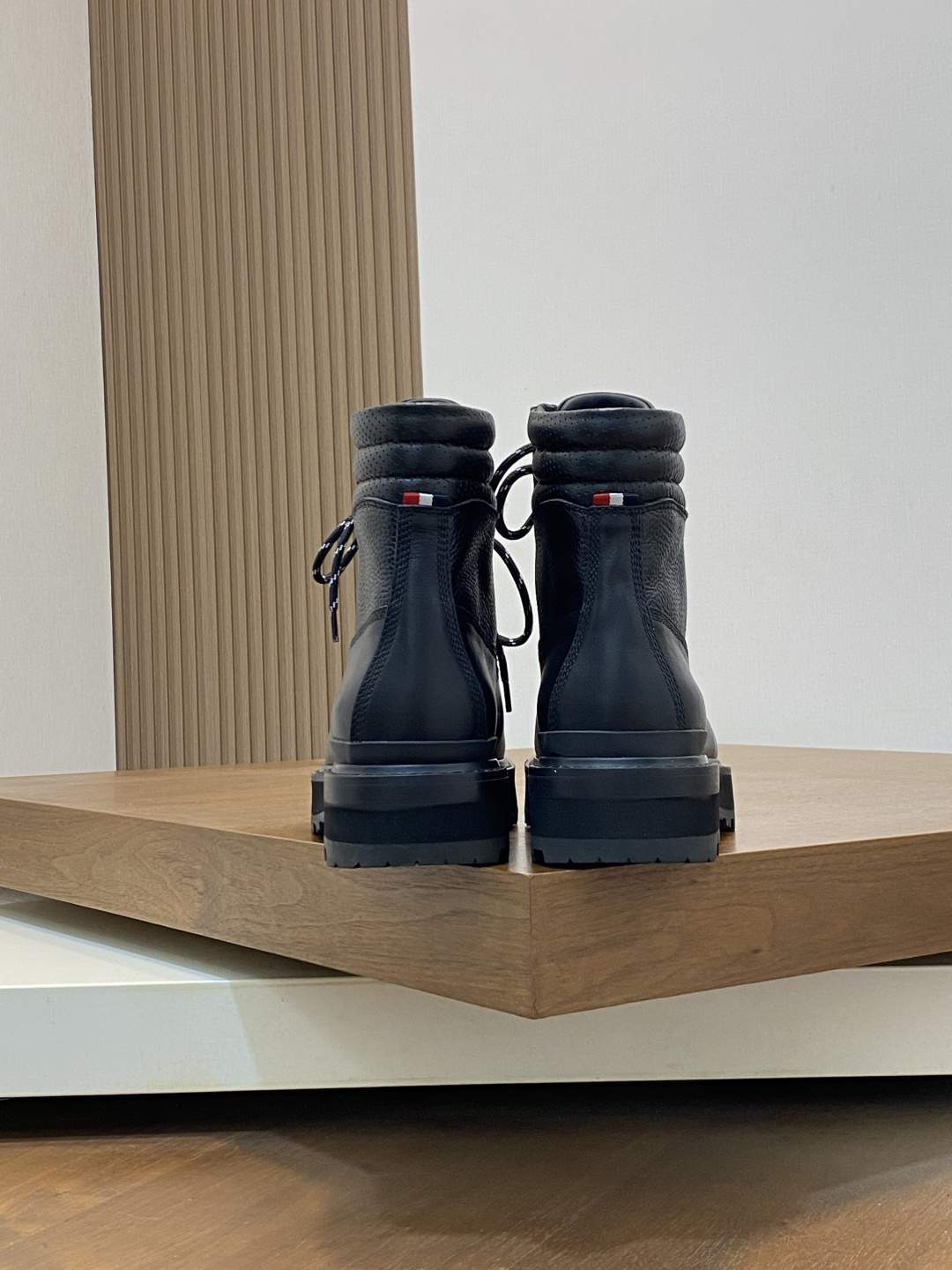 Superior Moncler Peka Lace-Up Leather Replica Boots - Image 8