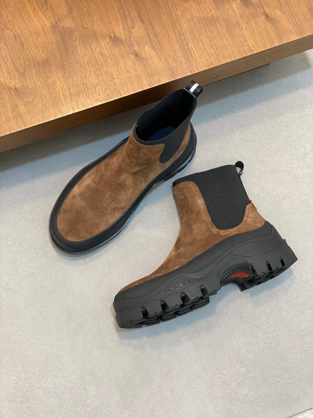 Supreme Moncler Larue Leather Chelsea Replica Boots - Image 5