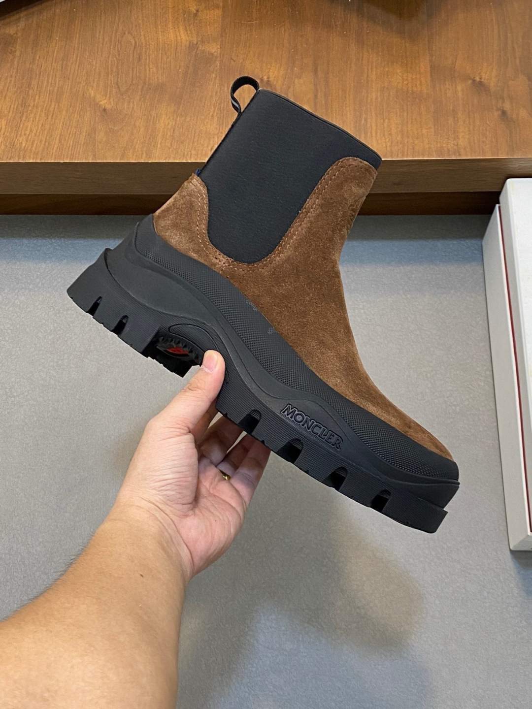 Supreme Moncler Larue Leather Chelsea Replica Boots - Image 4