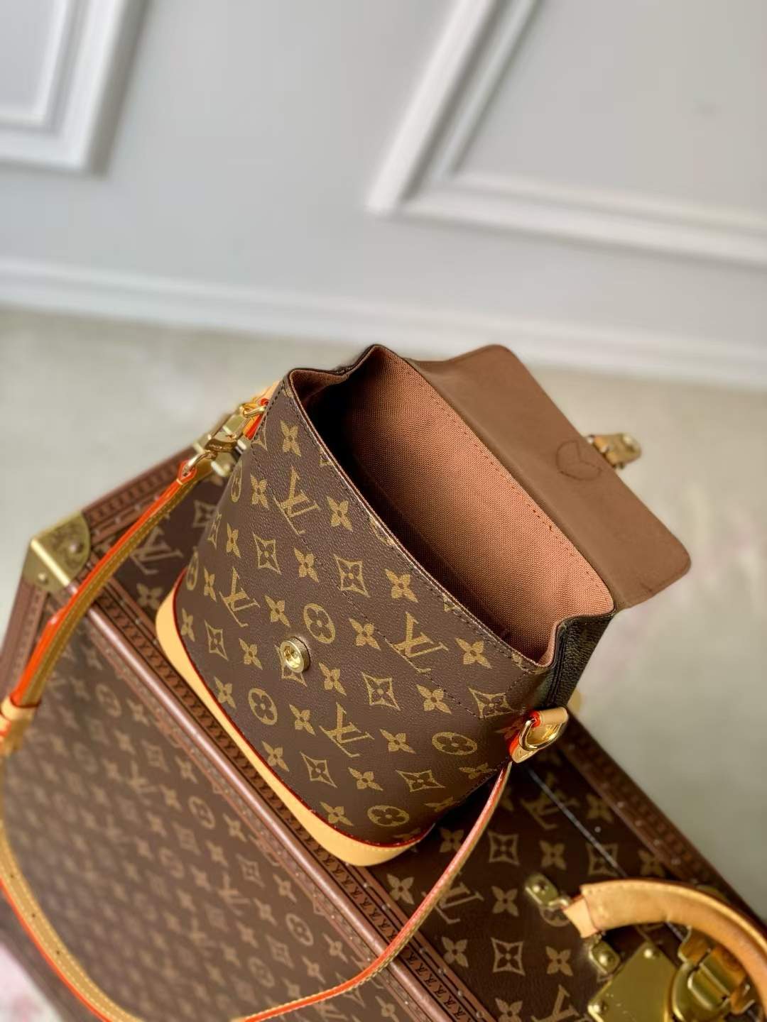 Finest Louis Vuitton Soho Mini Replica Bag - Image 4