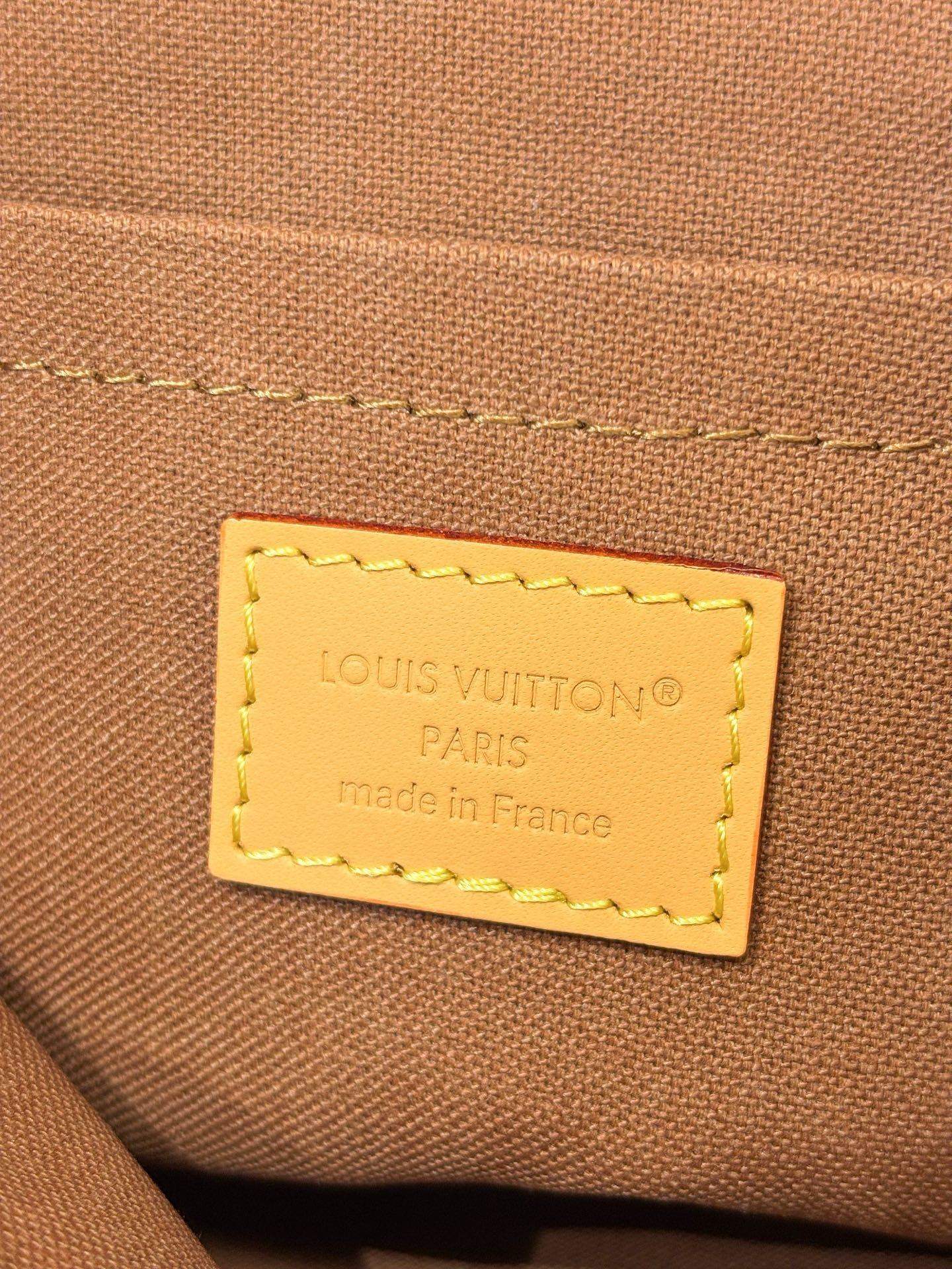 Finest Louis Vuitton Soho Mini Replica Bag - Image 9