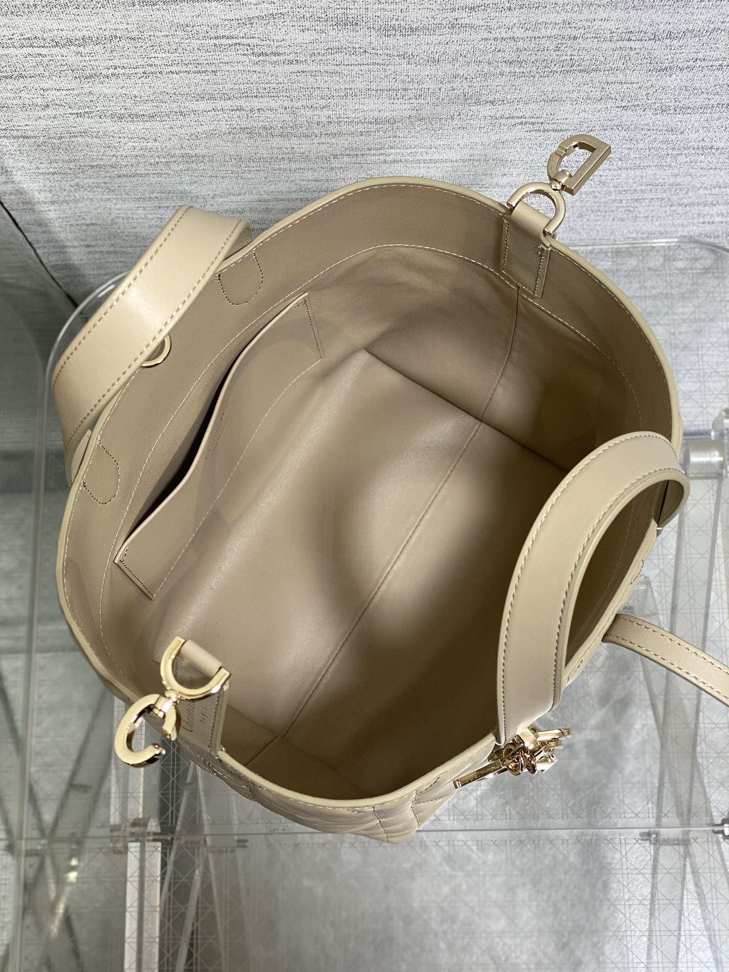 Premium Chrisitan Dior Medium Dior Toujours Vertical Replica Tote Bag - Image 8