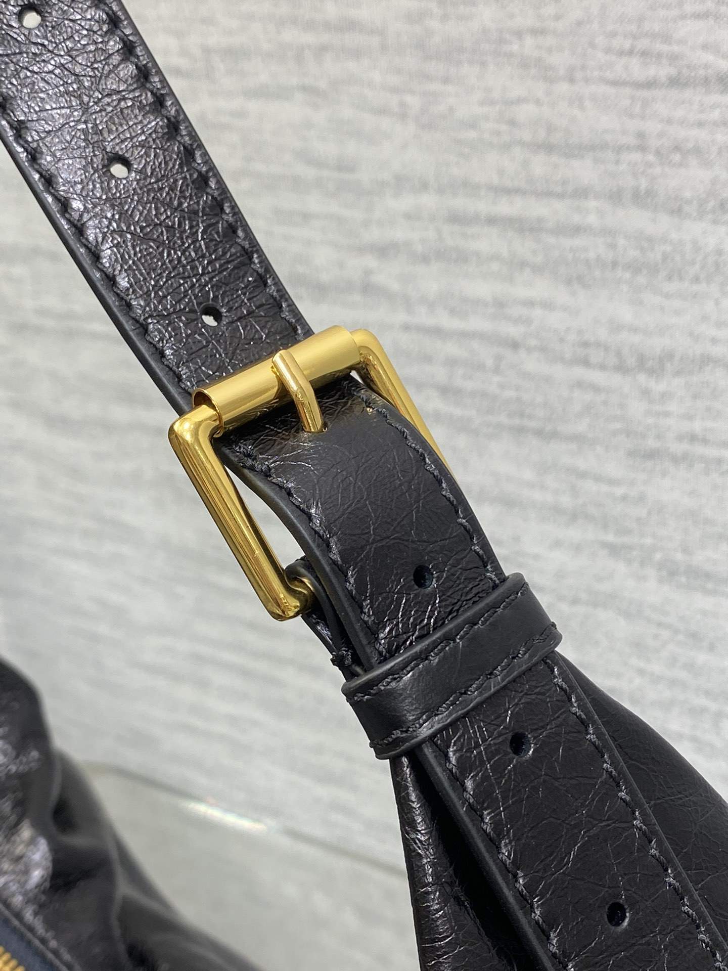 Copy Christian Dior Medium Grand Tour Multipocket Replica Bag - Image 8