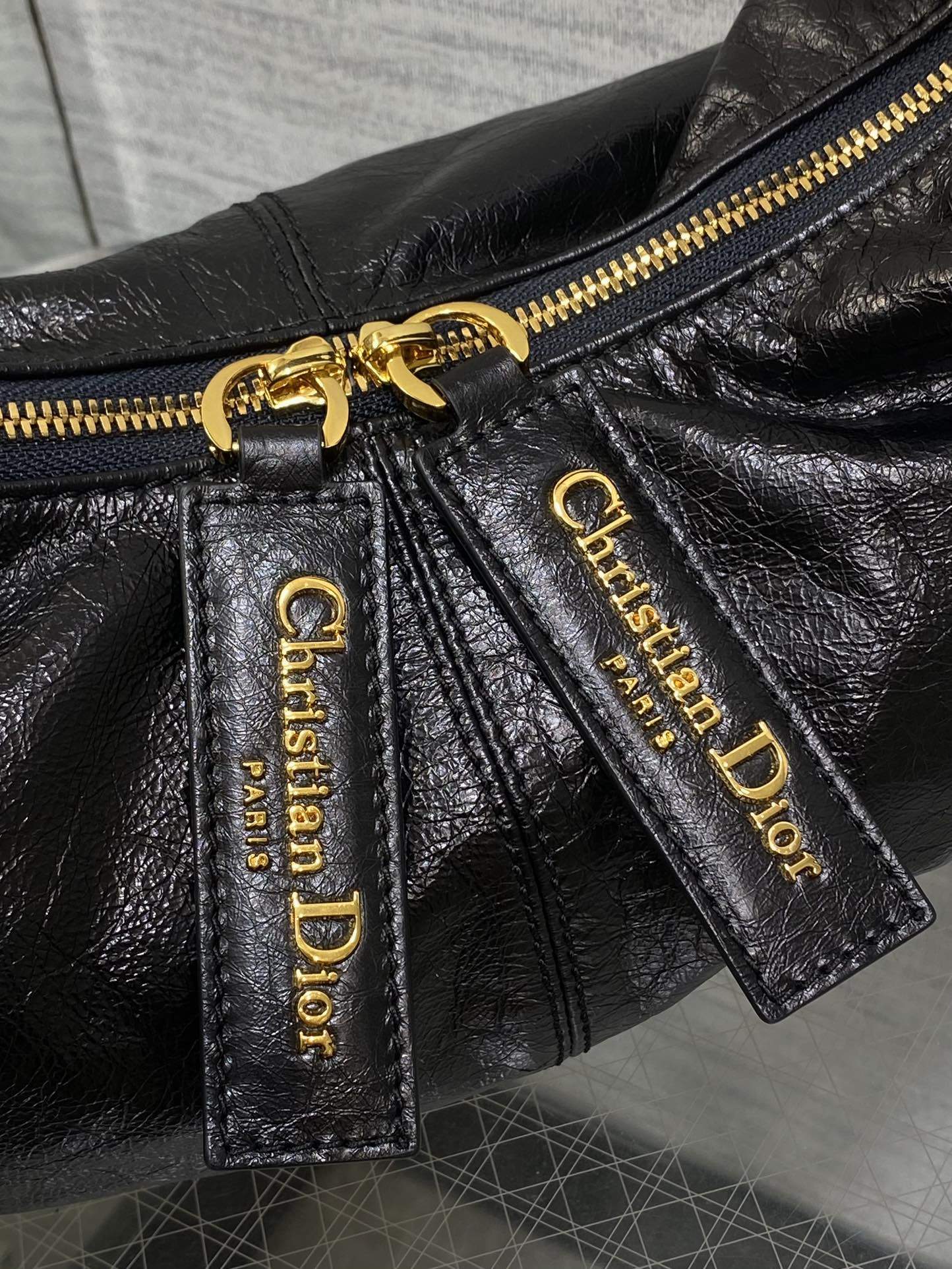 Copy Christian Dior Medium Grand Tour Multipocket Replica Bag - Image 7