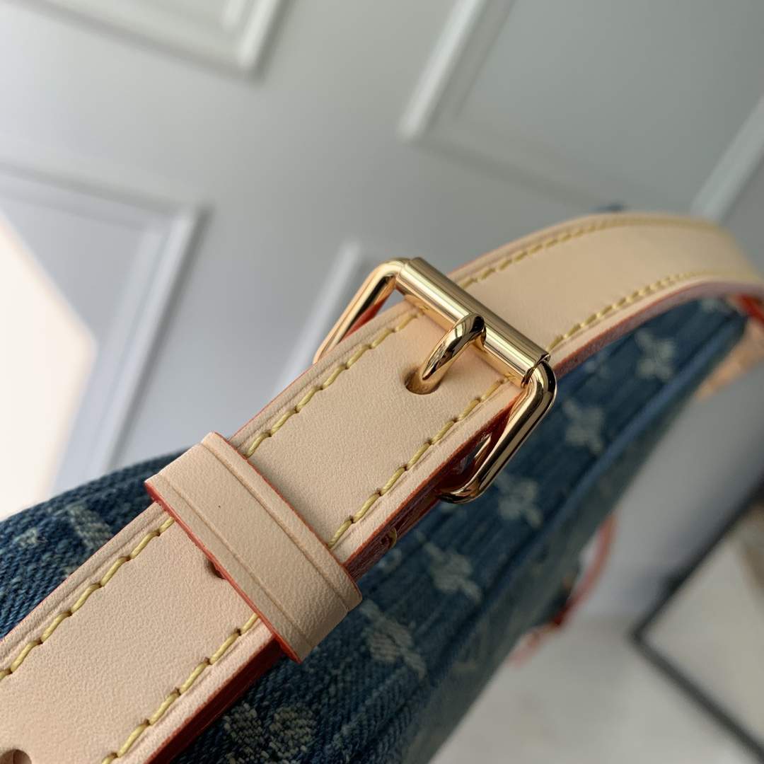 Superior Louis Vuitton Croissant MM Replica Bag - Image 7