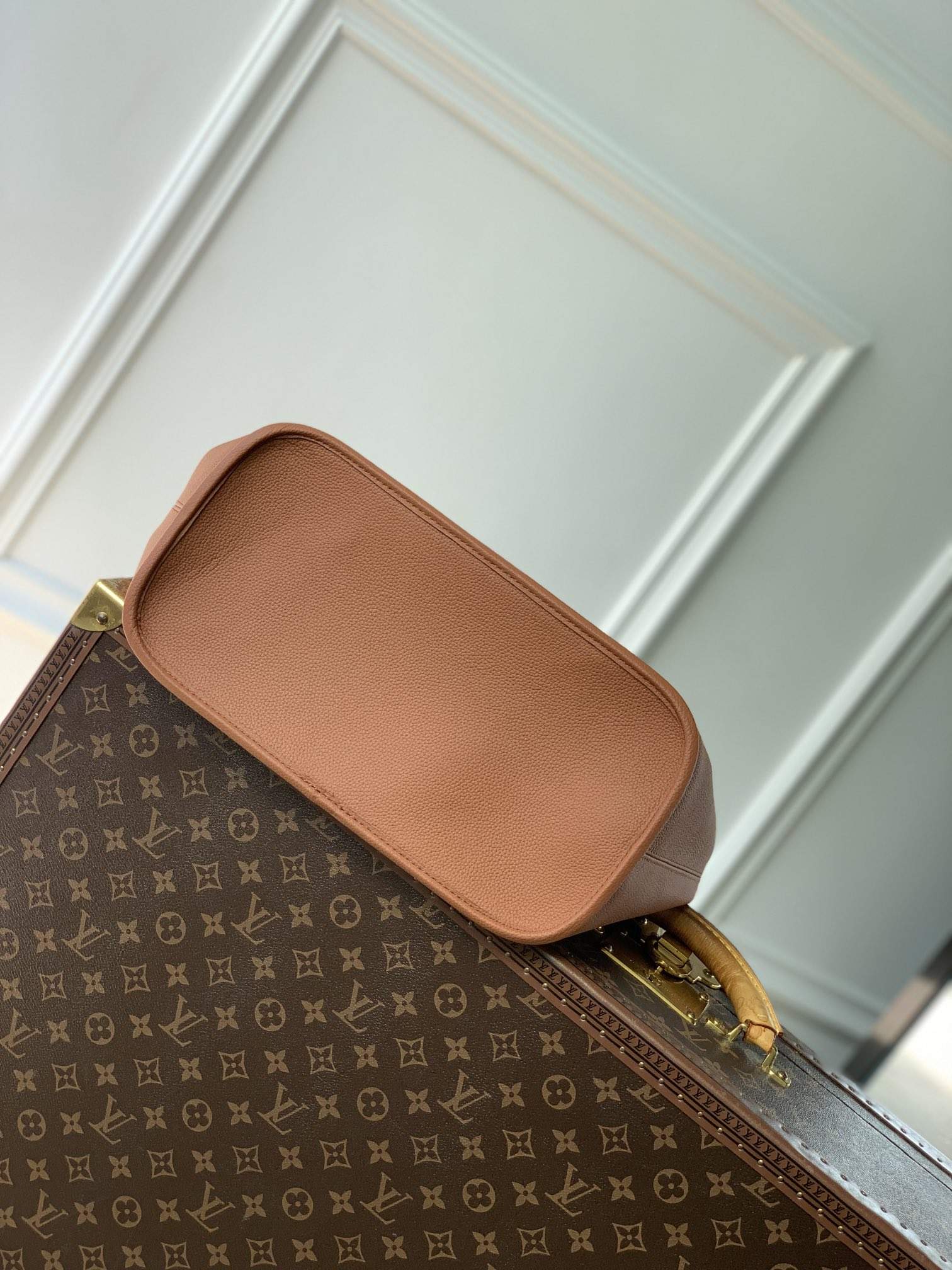Copy Louis Vuitton Neverfull Inside Out MM Replica Bag - Image 6
