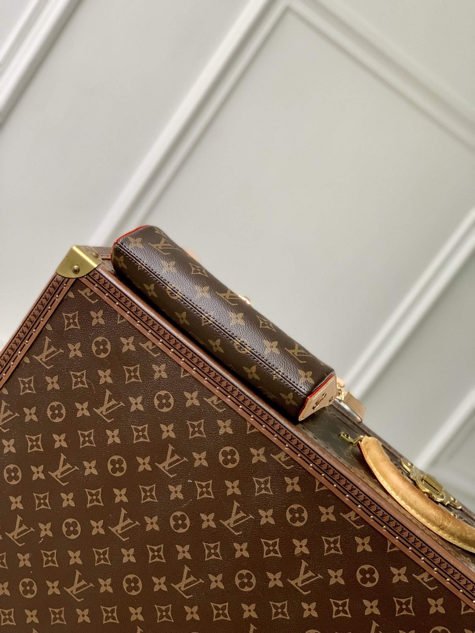 Exact Copy Louis Vuitton Replica Pochette Tirette - Image 5