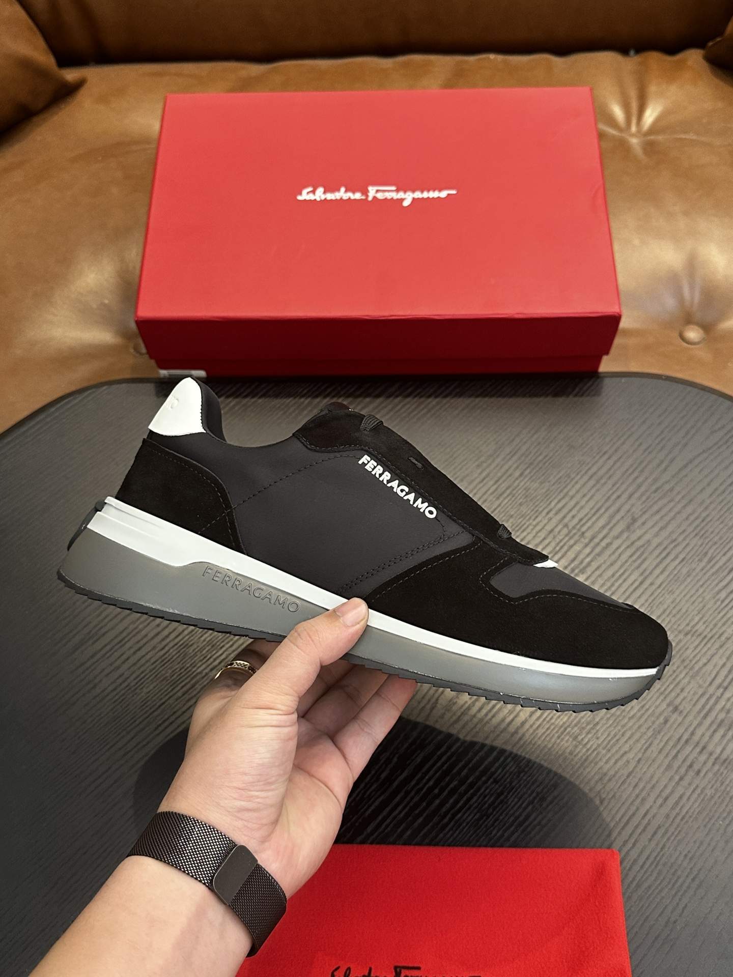 Delux Salvatore Ferragamo Low Cut Replica Sneaker