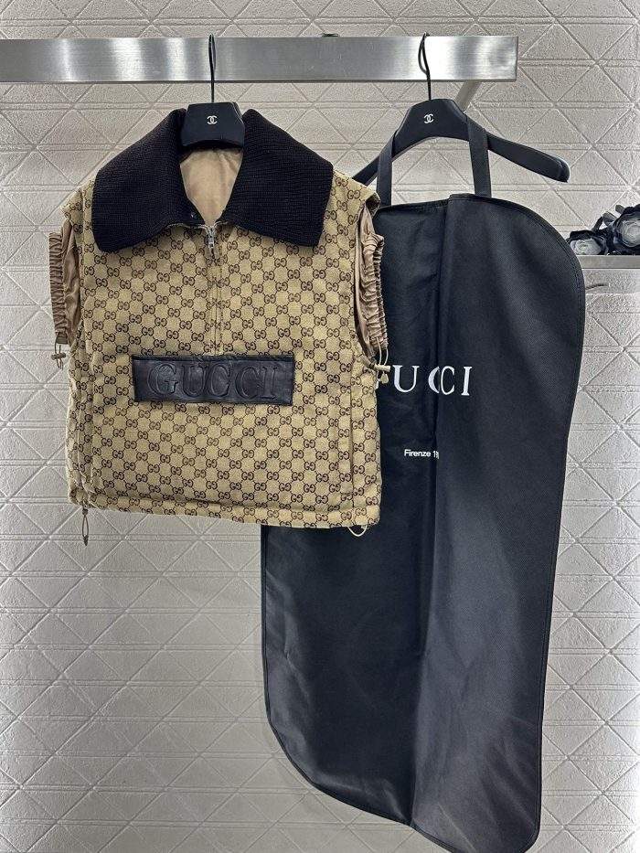 Supreme Gucci GG Canvas Replica Gilet With Leather Label