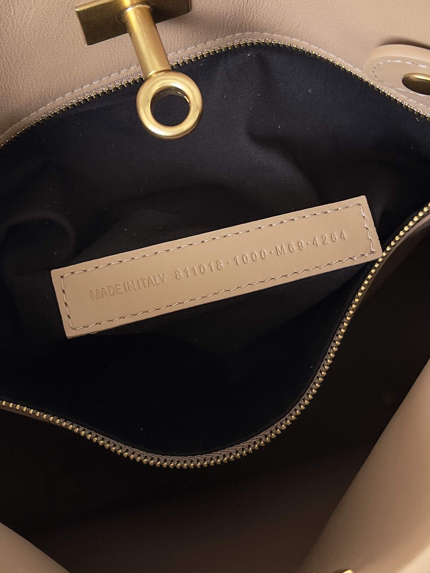 Superior Balenciaga Bel Air Replica Hobo Bag With Gold Hardware - Image 9