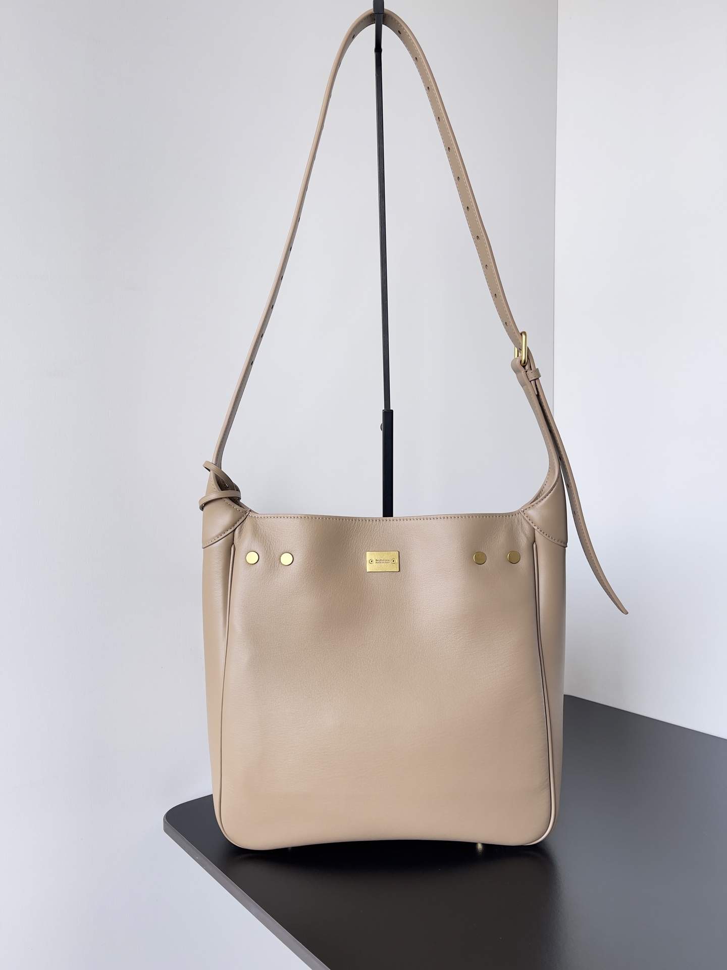 Superior Balenciaga Bel Air Replica Hobo Bag With Gold Hardware - Image 2