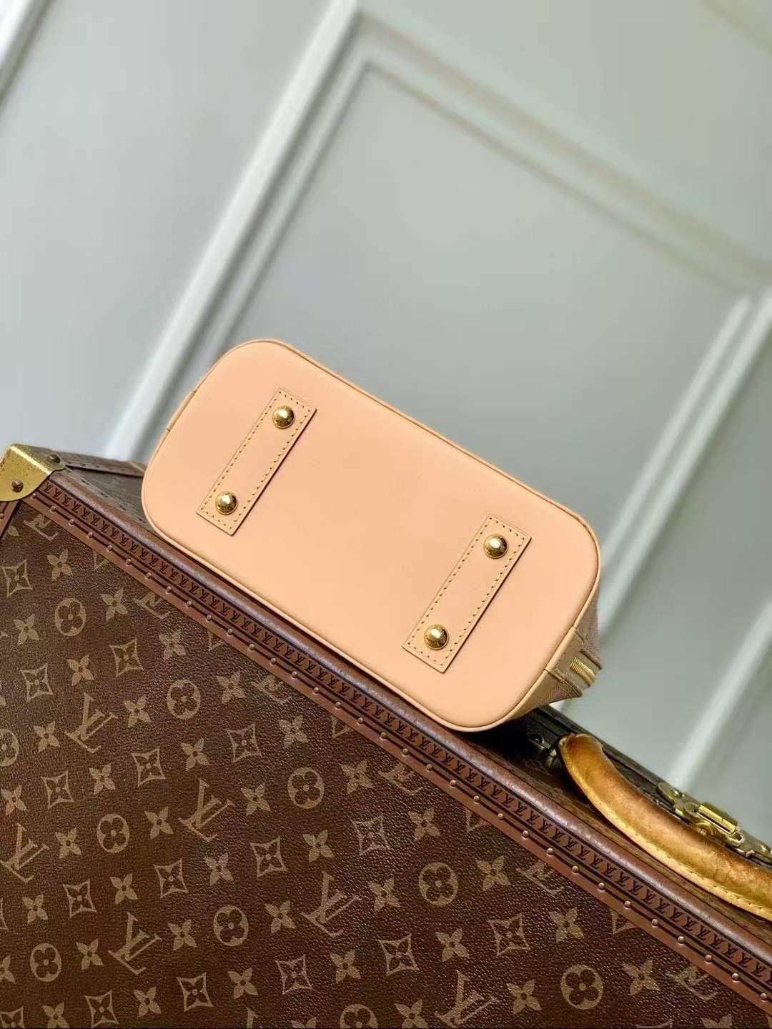 Supreme Louis Vuitton Alma BB Replica Bag - Image 5