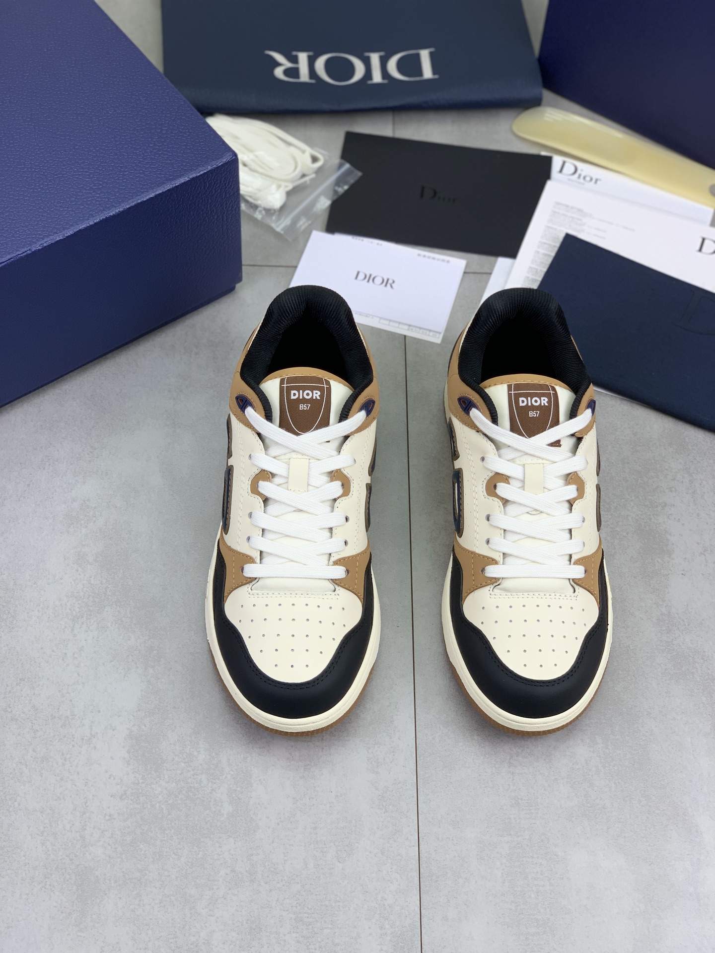 Elite Christian Dior B57 Dribble Low-Top Replica Sneaker - Image 2