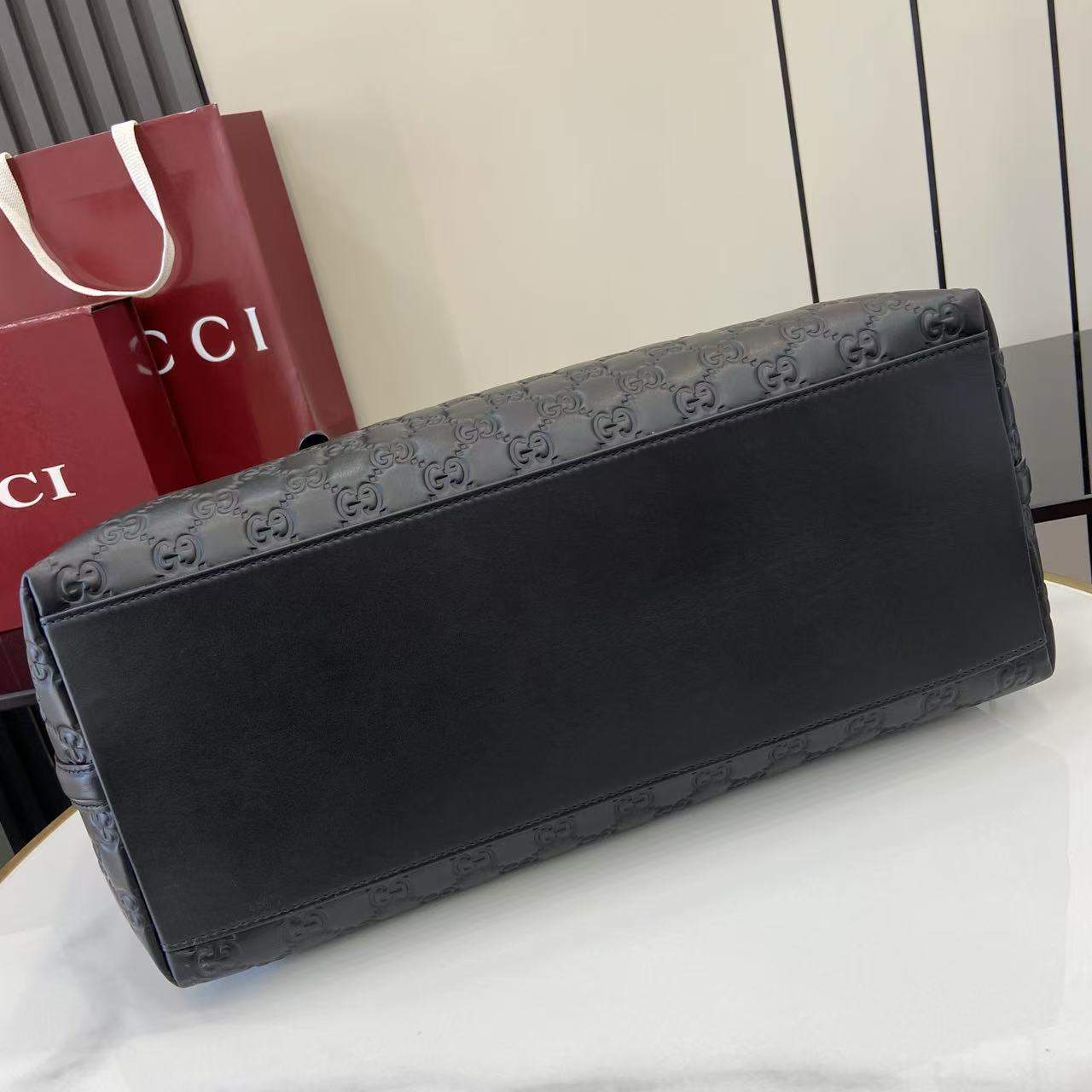 Superior Gucci GG Emblem Large Replica Tote Bag - Image 8