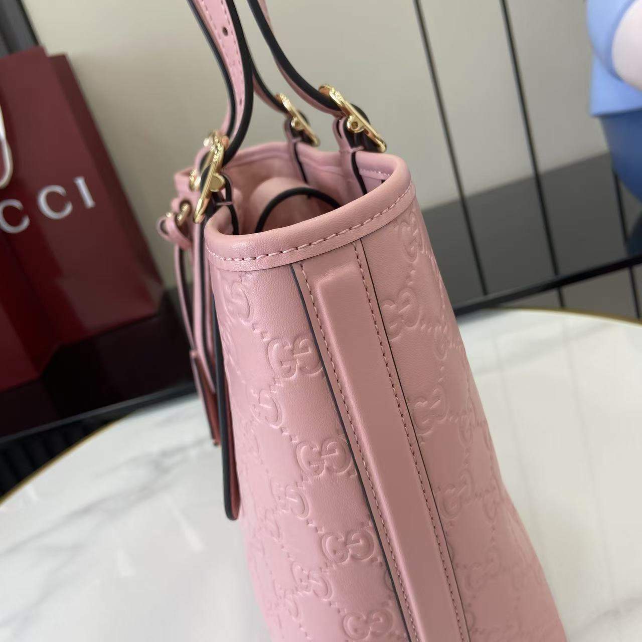 Deluxe Gucci GG Emblem Medium Replica Tote Bag - Image 5