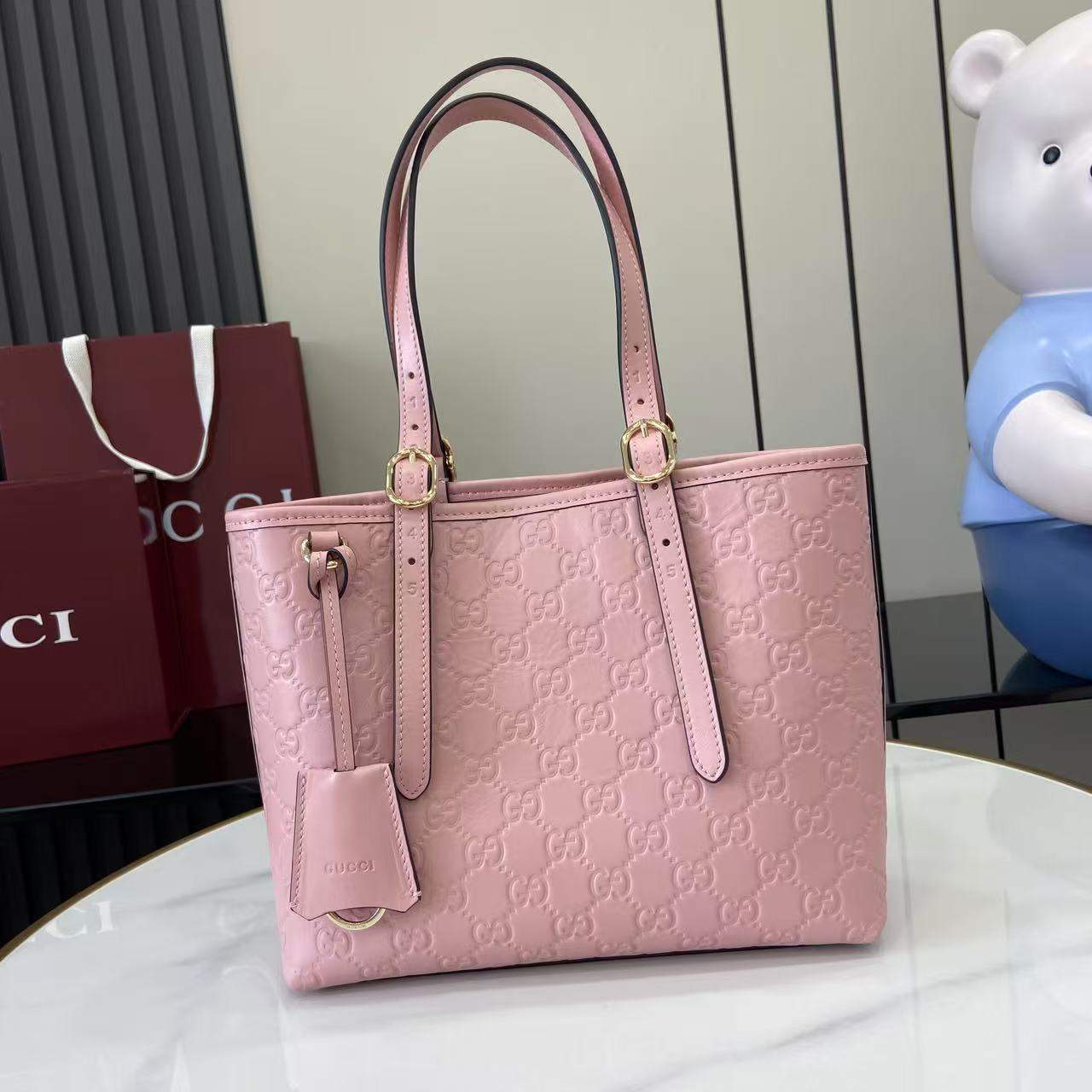 Deluxe Gucci GG Emblem Medium Replica Tote Bag