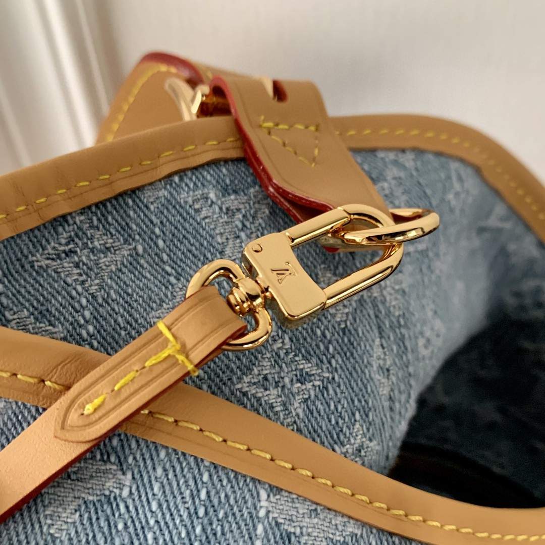 Copy Louis Vuitton CarryAll PM Replica Bag - Image 6