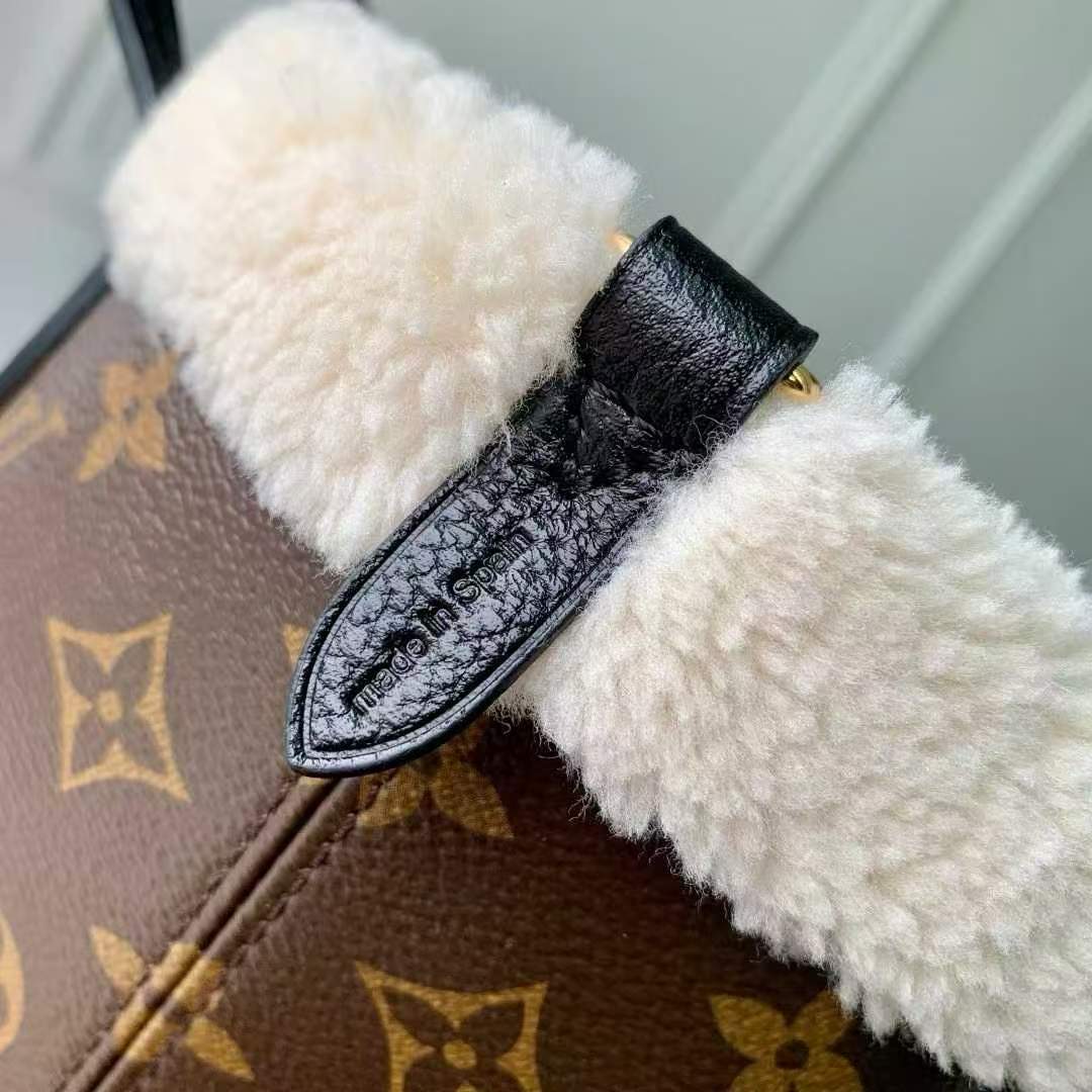 Deluxe Louis Vuitton Neverfull Bandoulière Inside Out BB Replica Bag - Image 7