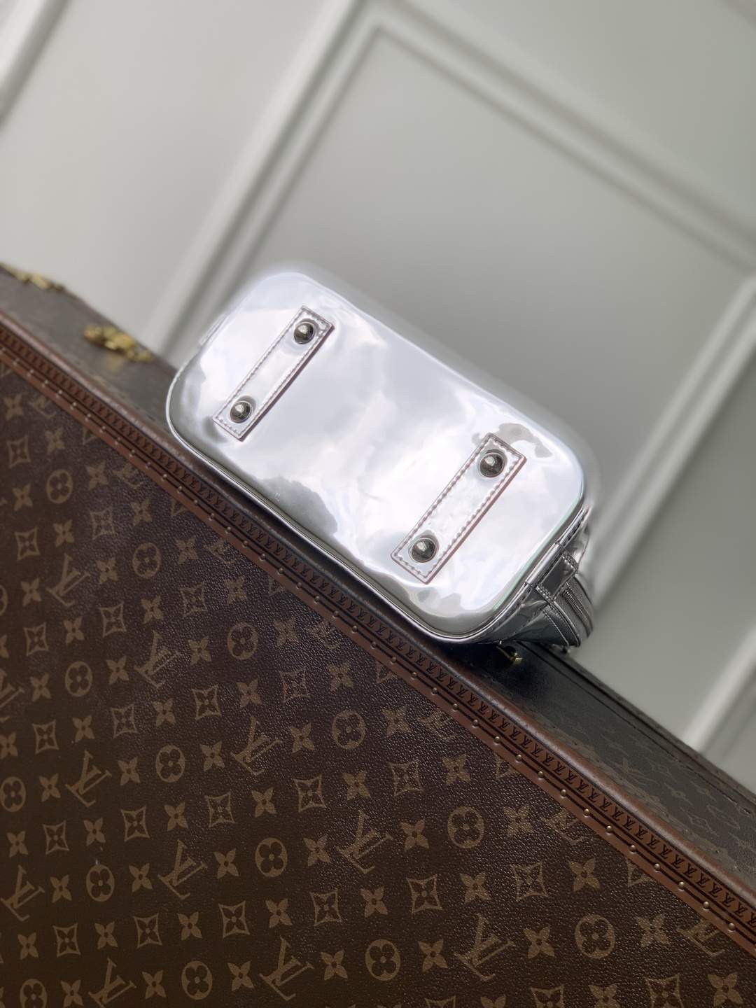 Finest Louis Vuitton Alma BB Replica Bag - Image 5