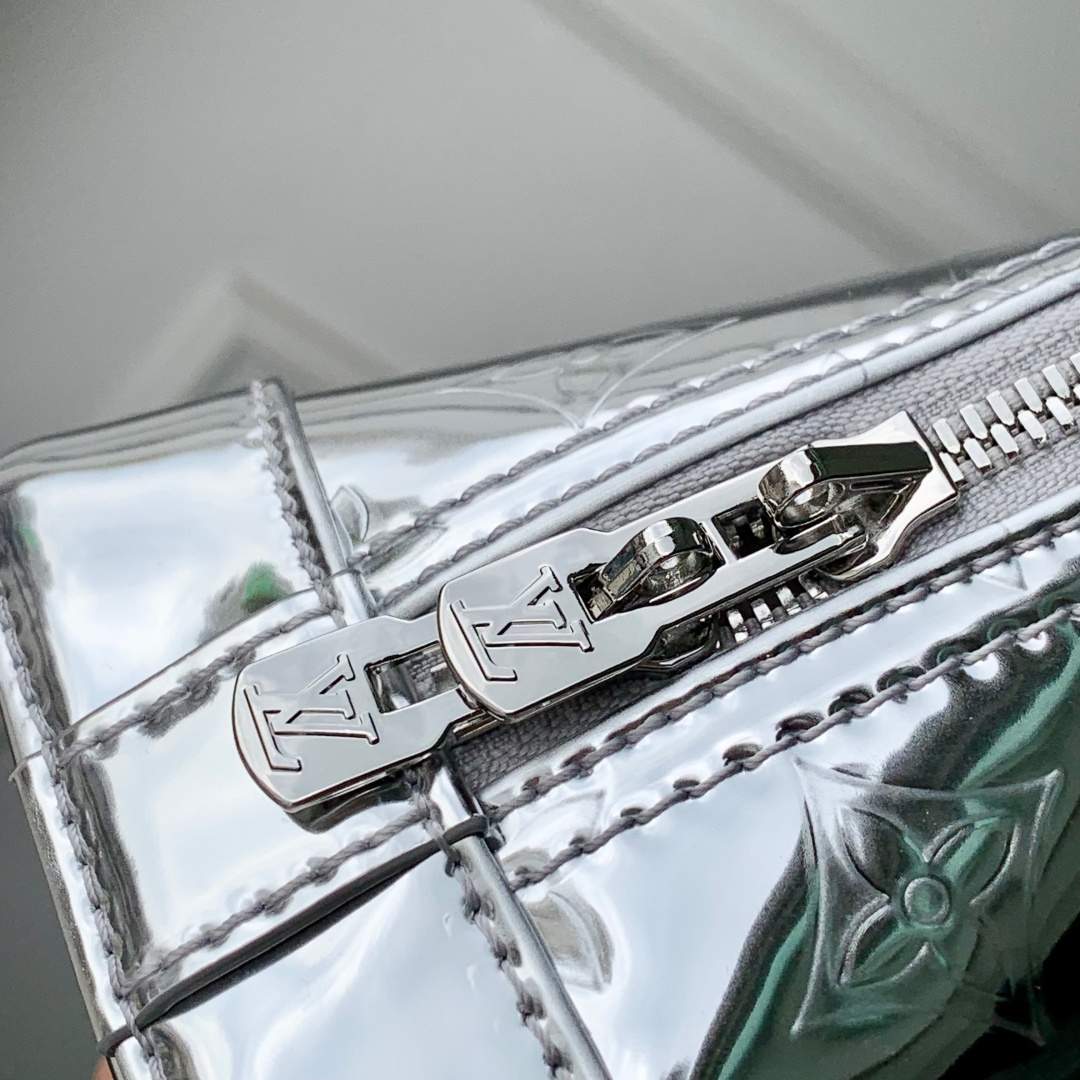 Finest Louis Vuitton Alma BB Replica Bag - Image 7