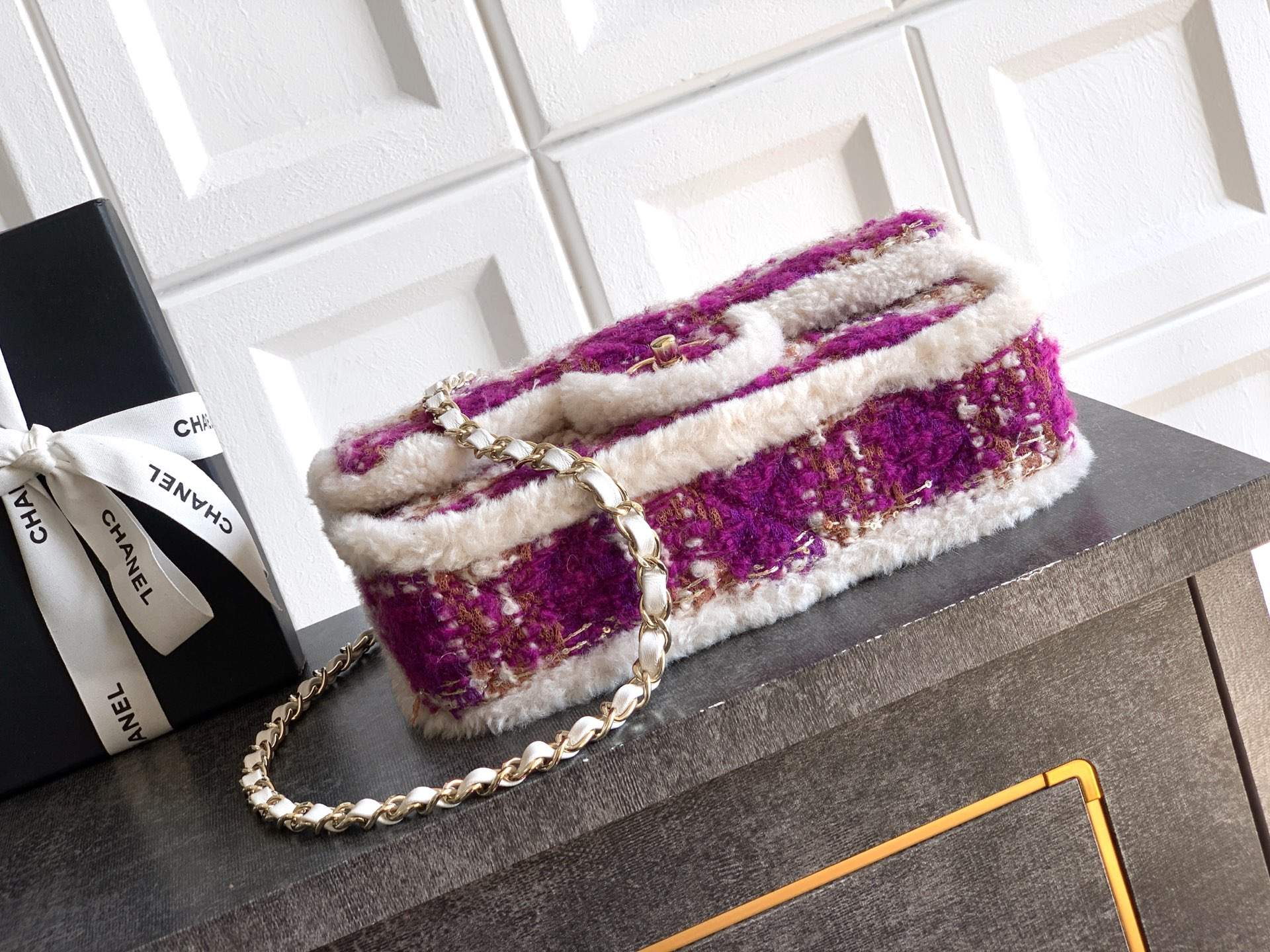 Elite Tweed And Shearling Lambskin Replica Large Flap Bag - Image 4