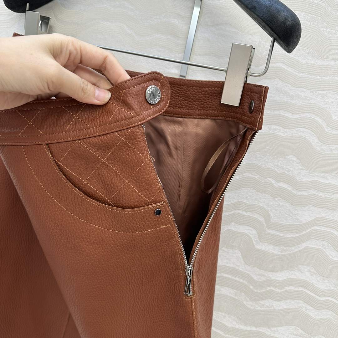 Superior Hermes Replica Miniskirt With Quilted Detail - Image 7