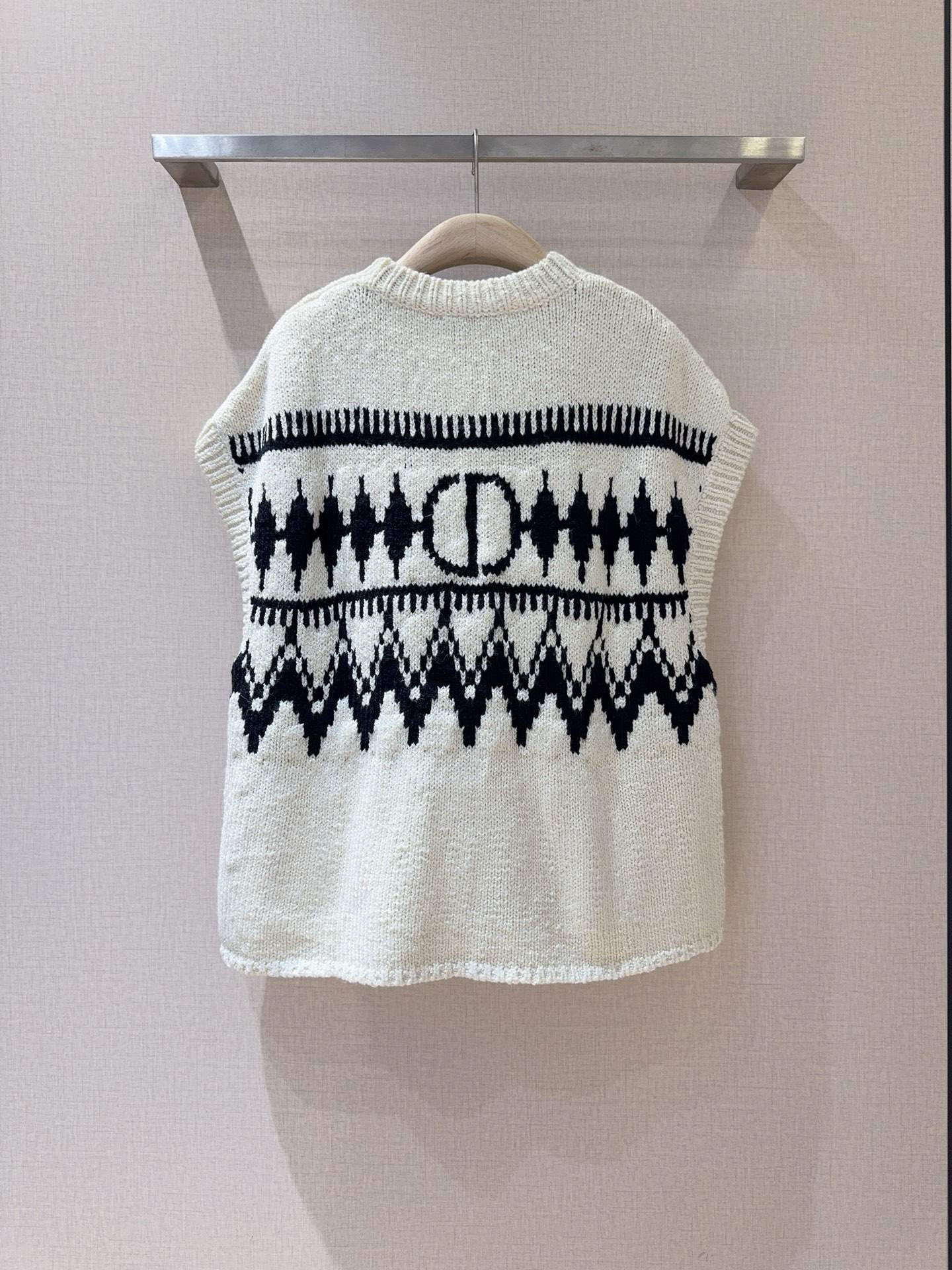 Elite Christian Dior DiorAlps Replica Sweater Vest - Image 2